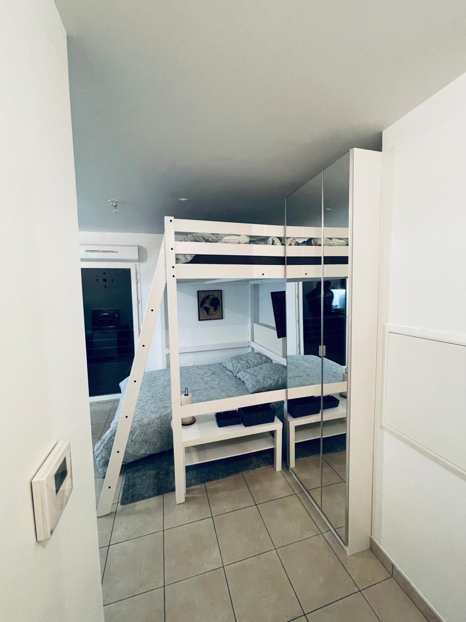 Appartement Lahcen Thorigny-sur-Marne Bagian luar foto
