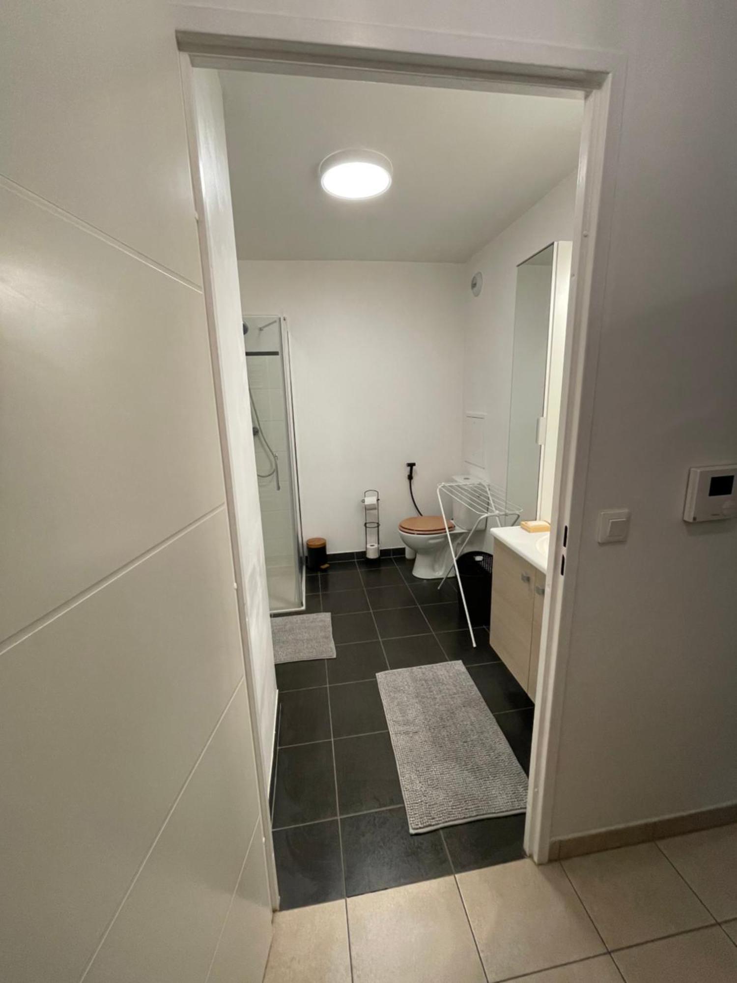 Appartement Lahcen Thorigny-sur-Marne Bagian luar foto